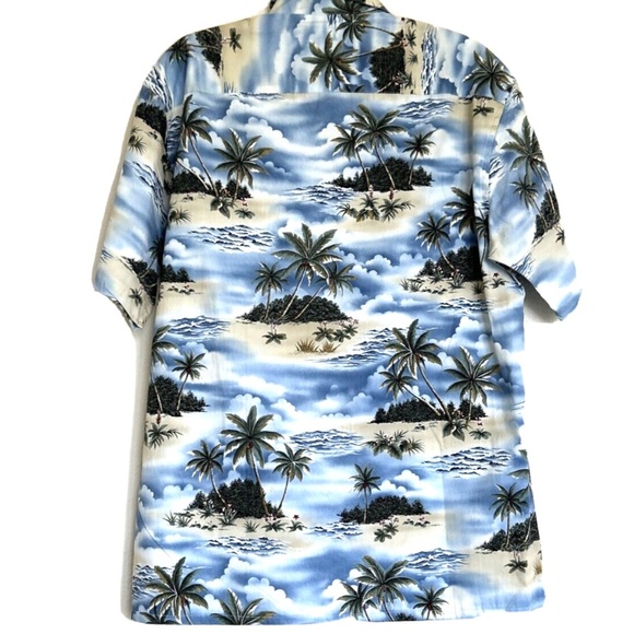 St. Johns Bay Island Style Men's Short Sleeve Hawaiian Button Size Medium - Picture 2 of 6